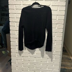 Woman's Lululemon Sweater